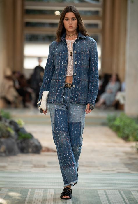 Couture, Chanel Jeans, Moda Chanel, Mode Chanel, Chanel Jacket, Couture Mode, Haute Couture Fashion, Pre Fall, Jeans Denim