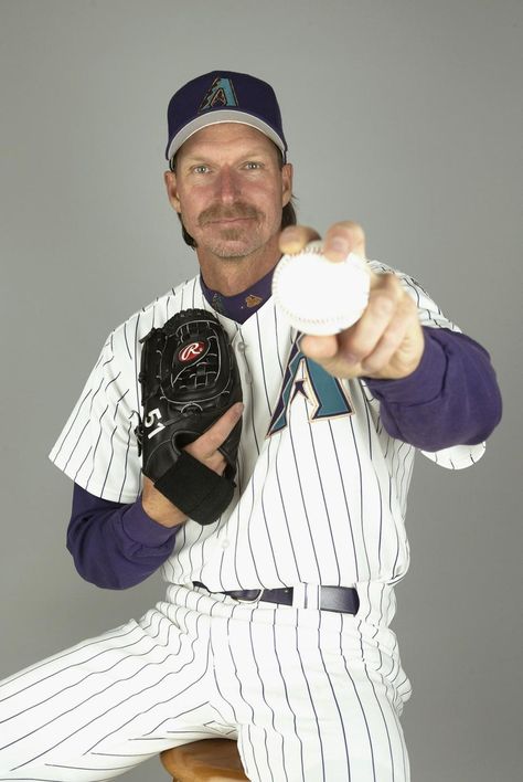 Randy Johnson Seattle Mariners, Arizona Diamondbacks, Mlb Uniforms, Randy Johnson, Nationals Baseball, Media Day, Mlb Players, Tucson Arizona, Sports Photos