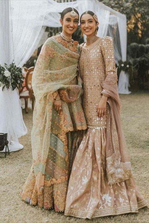 Couture, Haute Couture, Pakistani Bridesmaids, Gharara Designs, Pengantin India, Mehendi Outfits, Desi Wedding Dresses, Pakistani Wedding Outfits, Pakistani Fashion Party Wear