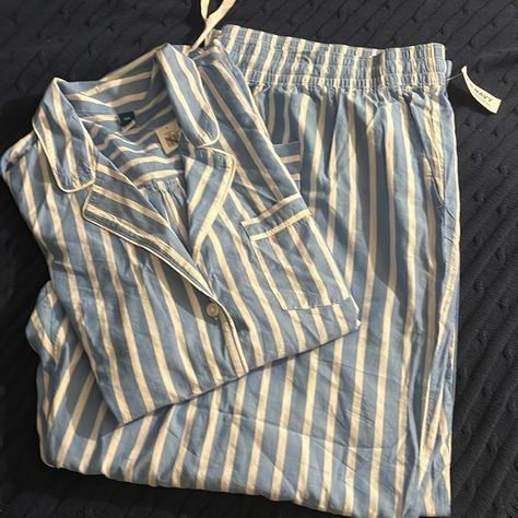 Light Blue And White Lightweight, Cotton Striped Pajamas With White Piping. Size Extra Extra Large, Old Navy. Old Navy, Striped Pjs, Striped Pajamas, Striped Pyjamas, Blue Stripes, Piping, Women's Intimates, Extra Large, Blue White