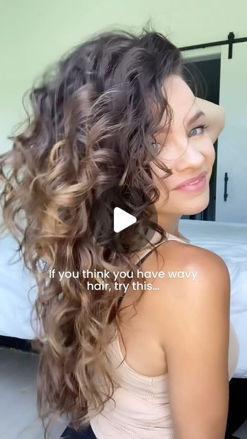 30K views · 2.3K likes | Ali Noskowiak on Instagram: "Simplified wavy hair routine ✨ ⁣ ⁣ With summer creeping up on us, I figured it was a good time to re-share my favorite simple wavy hair routine I use during the summer months.⁣ ⁣ This routine is 20 mins tops and dries so quickly as a foam-only washday. Definitely not the usual washday you see me do, but it’s so simple and gives the softest waves.⁣ ⁣  Give it a try and let me know how it works for you ❤️⁣ ⁣ ____⁣ ⁣ Products shown:⁣ ⁣ ➰Plopping towel/wrap, brush and curl cream: @bouncecurl⁣ ➰Foam: @ilovethedoux  ➰Cotton towel: @teeowels  ➰ Hair spray: Pantene Air Spray ➰Diffuser: @laifen_tech (Laifen Swift)⁣ ⁣ ⁣ 💸 Code: WAVYCURLY for $$ off Bounce Curl⁣ 💸 Laifen Diffuser discount linked in bio⁣ ⁣ *Affiliate links⁣ ⁣ ⁣ ⁣ ⁣ ⁣ ⁣ ⁣ ⁣ #beach How To Curl Your Hair With A Diffuser, How To Sleep On Wavy Hair, Diffuser For Wavy Hair, Summer Hairstyles For Wavy Hair, Cantu Wave Whip Curling Mousse, Simple Wavy Hair, Best Curl Cream, Wavy Hair Routine, 2a Hair