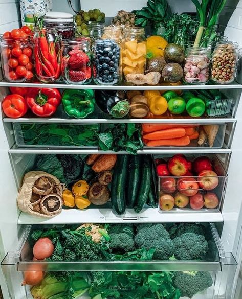 Ultimate Grocery List, Fridge Goals, Whole Plant Based Diet, Healthy Fridge, Healthy Fruits And Vegetables, Forks Over Knives, Indulgent Food, Vegan Chef, Plant Based Whole Foods