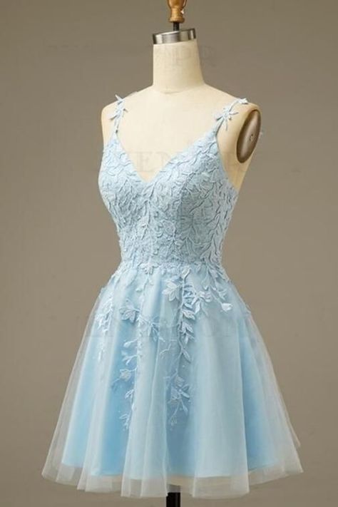 Semi Formal Dresses Baby Blue, Blue Lace Homecoming Dress, Light Blue Dama Dresses, Baby Blue Homecoming Dress, Light Blue Short Dress, Grade 8 Grad Dresses, Sleeveless Frock, Grad Dresses Short, Tulle Material