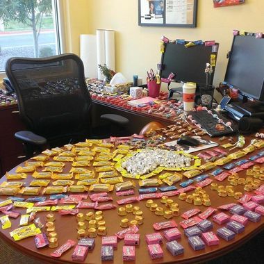 15 Senior Pranks Even the Principal Will Laugh At | CafeMom Prank Boss Office, Las Vegas, Santos, Funny Birthday Pranks At Work, Principal Pranks, Principal Birthday Ideas School, Birthday Office Pranks, Nice Pranks, Principal Day Ideas