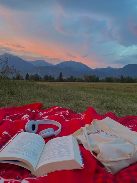 book books picnic aesthetic nature sunset mountains headphones music aesthetic book lover music lover summer nights summer goals Self Picnic Aesthetic, Books Outdoors Aesthetic, Spring Music Aesthetic, Nature And Books Aesthetic, Nature Reading Aesthetic, Nature Books Aesthetic, Music Books Aesthetic, Nature Music Aesthetic, Lover Summer Aesthetic