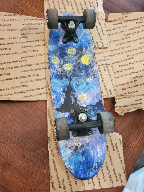 Skateboard Deck Painting, Painted Skateboard Decks Art, Skateboard Design Ideas Art, Skateboard Deck Art Diy, Skateboard Design Diy Paint, Diy Skateboard Art, Skateboard Decks Design, Cool Skateboard Decks, Skateboard Painting Ideas