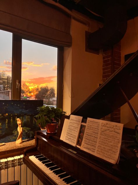 Pianos, Acoustic Piano Aesthetic, Upright Piano Aesthetic, Piano Aethstetic, Piano Asthetic Picture, Classical Music Aesthetic Piano, Classical Piano Aesthetic, Piano Sunset, Piano Playing Aesthetic