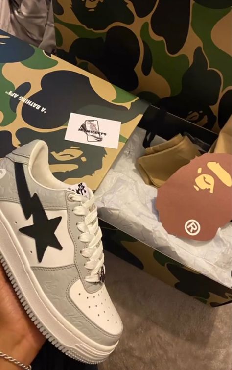 Bape Star Shoes, Bape Star, Bapesta Shoes, Bape Shoes, Bape Sneakers, Shoe Wishlist, Trainer Boots, Fresh Shoes, Fancy Shoes