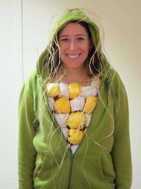 38 of the most CLEVER & UNIQUE Costume Ideas.....that no one else will be wearing this year! | via Make It and Love It Homemade Pinata Costume, Costume With Overalls Halloween, 1970s Halloween Costumes, Unusual Halloween Costumes For Women, Unusual Costumes, Corn Costume, Food Halloween Costumes, Inspired Costumes, Kostum Halloween