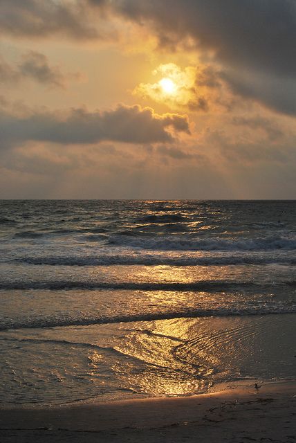 Obx Beach, Evening Beach, Beach Evening, Fl Beaches, Perfect Sunset, Navarre Beach, North Florida, Dream Man, Kunst Inspiration