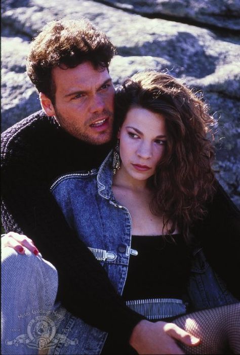 Pictures & Photos of Vincent D'Onofrio. Mystic Pizza. Mystic Pizza Aesthetic, Lili Taylor, Annabeth Gish, Mystic Pizza, Vincent D’onofrio, I See Stars, The Wedding Singer, Teen Magazine, Male Actors