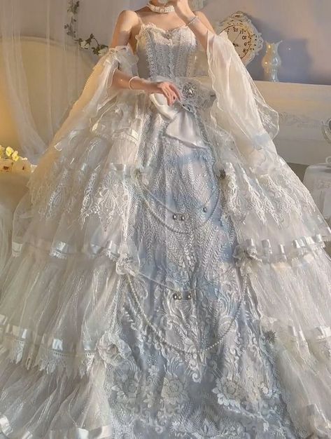 Gaun Abad Pertengahan, Lolita Outfit, Fairytale Gown, Aesthetic Dresses, Old Fashion Dresses, Royal Dresses, Fantasy Gowns, فستان سهرة, Pretty Prom Dresses