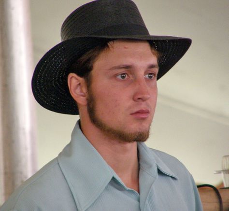 Amish - Married men and those over forty grow a beard. Mustaches are forbidden, because they are associated with European military officers and militarism in general. A beard may serve the same symbolic function, in some Old Order Amish settings, as a wedding ring, and marks the passage into manhood. Amish Beard, Amish Country Ohio, Amish Men, Beard And Mustache Styles, Amish Culture, Amish Quilt, Sheboygan Wisconsin, Amish Life, Mustache Styles