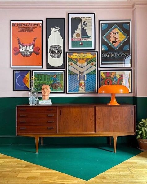 70s Interior, Retro Interior Design, Fotografi Digital, Dinning Room Design, Retro Interior, Gallery Walls, National Gallery, Retro Home Decor, Retro Stil