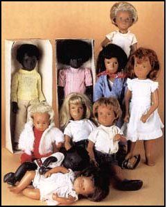 World Collectors Net – Sasha Dolls information and Sasha Dolls price guide White Skin Tone, White Short Sleeve Shirt, Sasha Doll, Velvet Clothes, Doll Play, Old Dolls, Price Guide, Child Doll, Gingham Dress