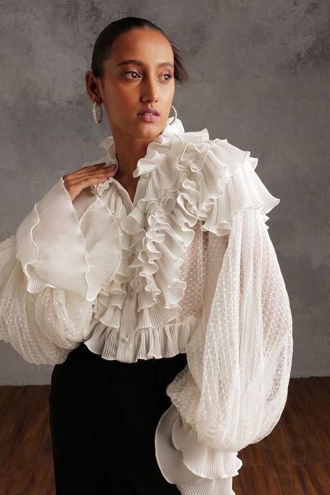 Puffy Pirate Shirt, Frill Outfit, Ruffles Fashion Runway, Poofy Sleeve Shirt, Puffy Sleeves Pattern, Puffed Sleeves Blouse, Frilly Sleeves, Frilly Shirt, Shirt With Ruffles