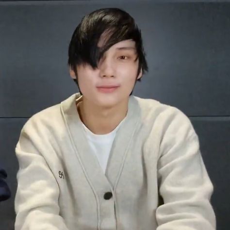 Heuning Kai Memeable Face, Txt Kai Funny, Heuning Kai Funny, Kai Txt Funny, Huening Kai Funny, Txt Meme Funny, Txt Cursed, Txt Core, Heuning Kai