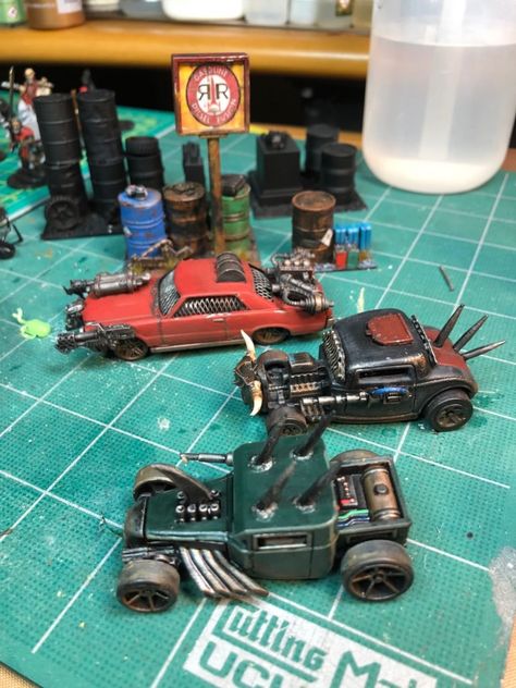 How to turn toy cars into Mad Max-style combat vehicles for the hugely-popular Gaslands wargame. Campaign Ideas, Toy Cars For Kids, Bmw Autos, Track Toy, Custom Hot Wheels, Hot Wheels Cars, Diy Car, Toy Cars, Mad Max
