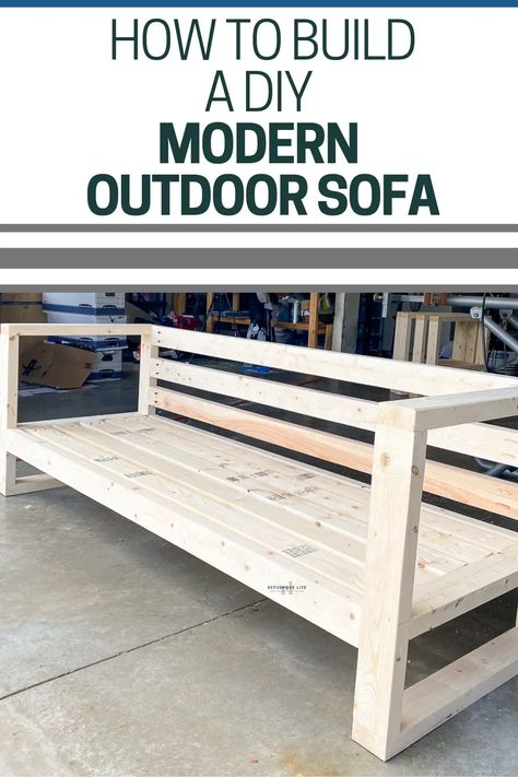 How to build a DIY modern outdoor sofa the simple way. Check out these easy to follow step-by-step plans. Save money and build your own custom outdoor furniture today! Deck Off Back Of House, Garden Sofa Diy, Deck Furniture Ideas, Outdoor Sofa Design, Ideas Backyard Patio, Modern Outdoor Sofa, Outdoor Sofa Diy, Custom Outdoor Furniture, Build Outdoor Furniture
