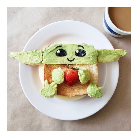 Star Wars Food Ideas, Star Wars Recipes, Star Wars Breakfast, Star Wars Food, Batman Cakes, Food Art For Kids, Food Shapes, Star Wars Cake, Star Wars Birthday Party