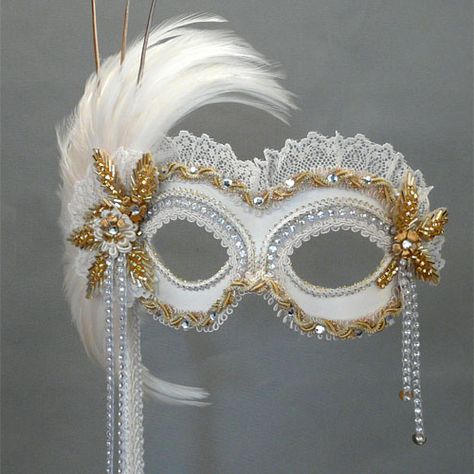 I believe this mask would have been worn by the character 'Juliet', in the masquerade scene of "Romeo and Juliet," as the mask is of significant wealth.  Juliet also matches with the color of bright white. Cinderella Mask Masquerade Ball, How To Decorate A Masquerade Mask, Masquerade Mask Simple, Mask Decorating Ideas, Topeng Mata, Fancy Mask, Mascarade Mask, Masquerade Mask Diy, Mardi Gras Wedding