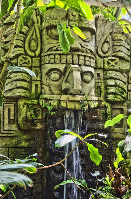 Ancient Ruins, Matte Painting, Jungle Ruins, Jungle Temple, Mayan Art, Mayan Culture, Aztec Art, Fantasy Places, Japan Design