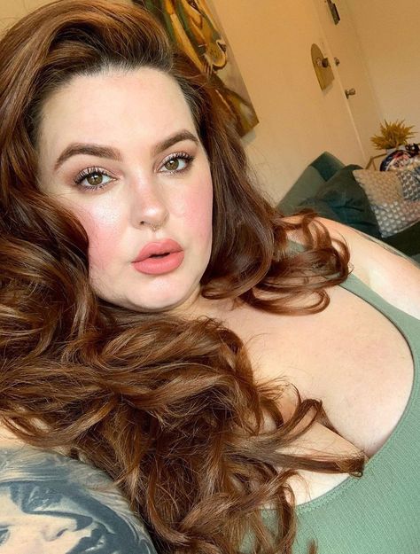 Plus Size Women, Tess Holliday, Milk Model Management, Chubby Girl, Looks Plus Size, Model Body, Height And Weight, Body Positivity, Body Measurements