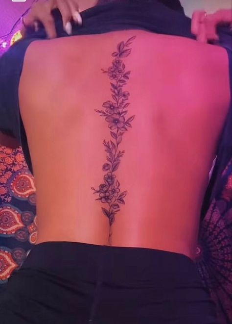 Spine Tattoos Rose, Tatoos Ideas Female, Flower Black Tattoo, Flower Spine Tattoos, Basic Tattoos, Tattoos For Women Flowers, Spine Tattoos For Women, Pretty Tattoos For Women, Tattoo Care