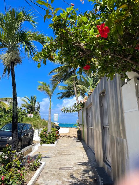 Puerto Rico Beach Photoshoot, Puerto Rico Fake Story, Life In Puerto Rico, Travel Aesthetic Puerto Rico, Puerto Rico Lifestyle, Summer Puerto Rico, Summer In Puerto Rico, Puerto Rico Aesthetic Pictures, Things To Do Puerto Rico