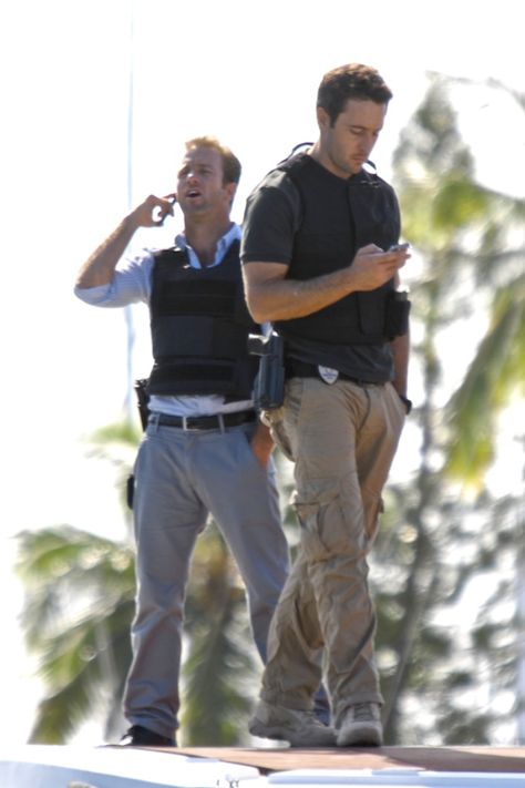 Michael Trevino, Eric Northman, Hawaii 5 0, Alex Oloughlin, Alex Scott, Scott Caan, Alex O Loughlin, Hawaii Five O, Alex O'loughlin