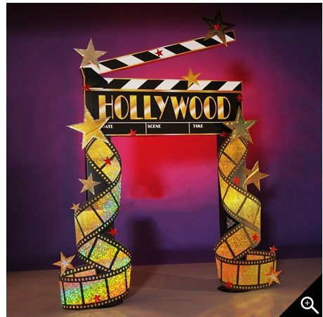 Hollywood Theme Party Decorations, Deco Cinema, Hollywood Birthday Parties, Prom Decorations, Hollywood Party Decorations, Hollywood Birthday, Bollywood Theme, Hollywood Party Theme, Prom Themes