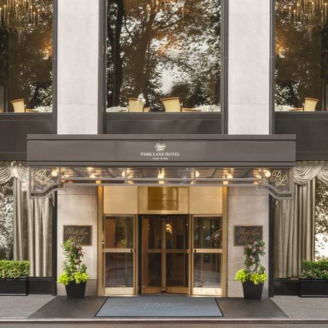 City Classic Exterior Parks house Architecture Lobby home mansion Courtyard plant Boutique altar Park Lane Hotel, Architecture Restaurant, Ny Hotel, Hotel Entrance, Nyc Hotels, New York Hotels, New York Central, Luxury Suite, Hotel Reservations