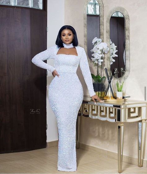 Best Asoebi Styles to Rock This Week – Stylexone Sequence Gown, White Dress Long, Autumn Plus Size, Dinner Gown, Dinner Gowns, Plus Size Bodycon, Dinner Dress Classy, Lace Gown Styles, Lace Dress Styles