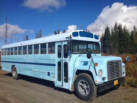 How living in a 200-square-foot school bus has made me an ultra-minimalist - by Michelle Kennedy Hogan Live Minimally, Voluntary Simplicity, Skoolie Living, Bus Renovation, Bus Remodel, Ultra Minimalist, Rv Traveling, House Minimalist, Converted Bus