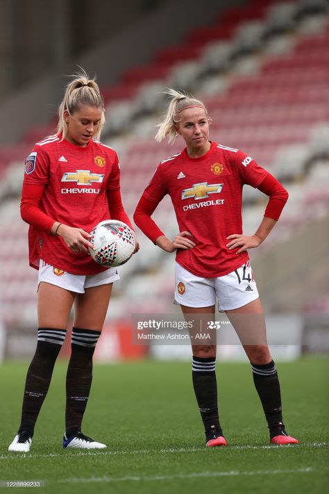 News Photo : Alessia Russo of Manchester United Women and... Bayern, Manchester United Women, Hot Football Fans, Brighton And Hove Albion, Alessia Russo, Female Football Player, Brighton Hove Albion, Soccer Photography, Girls Football