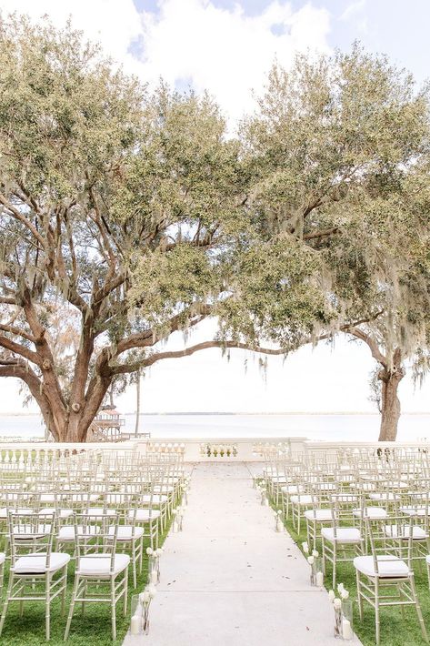 Simple Wedding Venue Ideas Receptions, Lakeside Wedding Venues, Florida Venues Wedding, Wedding Venue By Water, North Florida Wedding Venues, Jacksonville Wedding Venues, Southern Beach Wedding, Bella Cosa Lakeside Wedding, Central Florida Wedding Venues