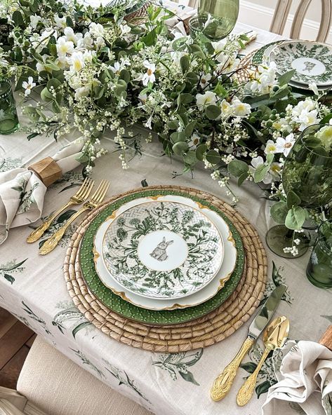 Every Day Tablescape, Spring Table Settings Tablescapes, Sage Green Tablescape, March Tablescapes, Spring Table Scape, Traditional Tablescapes, Green Color Aesthetic, Green Easter Decor, Easter Tablescapes Ideas