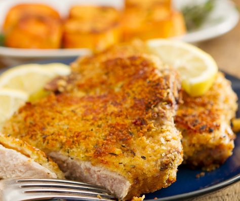 Copycat Longhorn Parmesan Crusted Chicken/Steak Recipe Copycat Longhorn, Longhorn Parmesan Crusted Chicken, Crusted Pork Chops, Parmesan Crusted Pork Chops, Parmesan Pork Chops, Breaded Pork Chops, Fast Food Menu, Parmesan Crusted Chicken, Chicken Steak