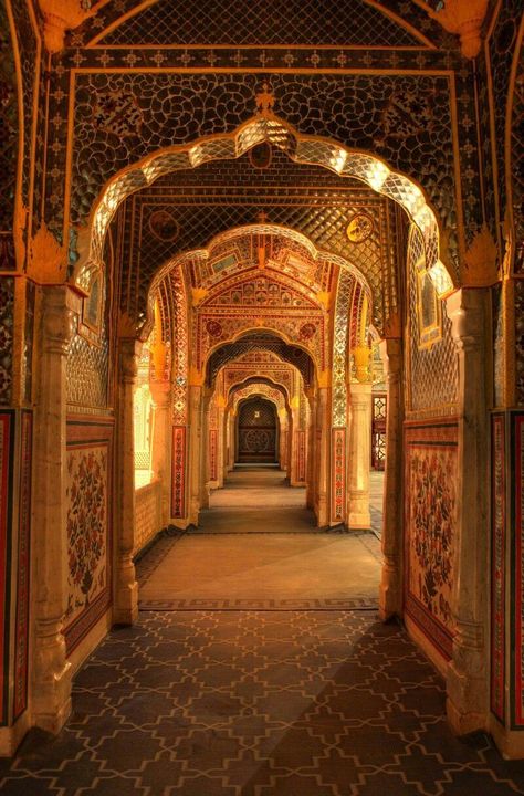 Indian Palace Wallpapers - Top Free Indian Palace Backgrounds - WallpaperAccess Indian Aesthetic Wallpaper, Aesthetic Photo Collage, Royal Indian Wedding, Royal Background, Royal Wallpaper, India Architecture, Royal Indian, Mughal Architecture, Royal Aesthetic