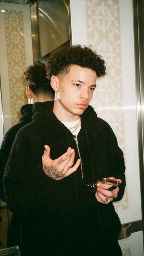 Lifestyle Photography, Lil Mosey, Miles Spiderman, Rap Wallpaper, Boys With Curly Hair, Cute Rappers, Rappers