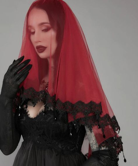 Vampire Goth Wedding, Red Vampire Outfit, Morticia Addams Wedding Dress, Vampire Masquerade Ball Aesthetic, Vampire Ballgown, Red Veil Wedding, Vampire Bride Costume, Vampire Wedding Dress, Romantic Goth Wedding