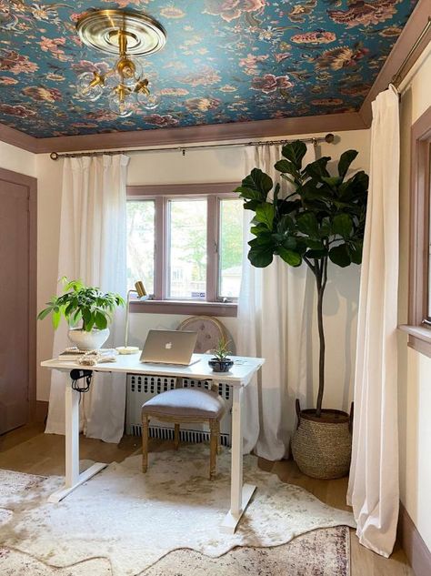 Wallpapered Home Office, Light And Bright Office Space, Maxamilist Home Office, Whimsical Office Ideas, Eclectic Office Design, Bright Home Office Ideas, Small Office Wallpaper, Floral Office Decor, Wallpapered Office