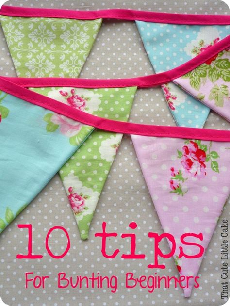 Today I finished my first homemade fabric bunting and I've learned a few things along the way. So here are a few tips and observations ... Fabric Garlands, Make Bunting, Bunting Diy, Sewing Machine Projects, Sewing Bee, Things I Learned, Diy Bricolage, Banners Buntings, Fabric Bunting