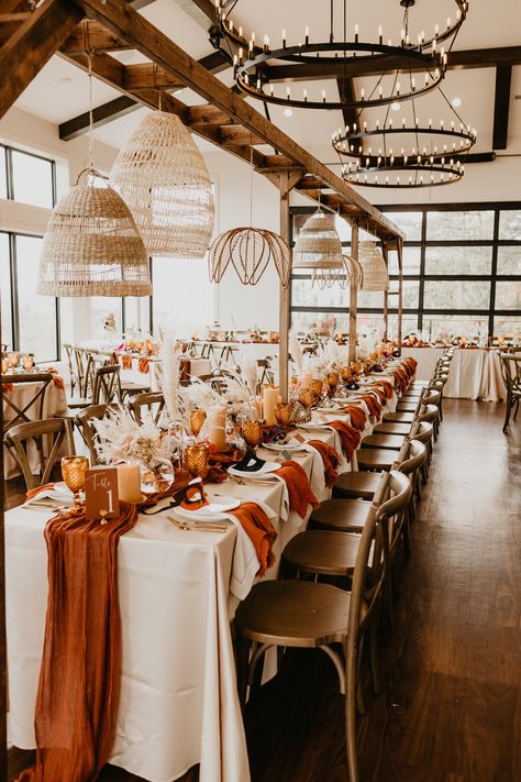 Fall Boho Table Setting Wedding, Rust Reception Table, Ivory And Terracotta Wedding Table, Fall Wedding Table Linens, Country Club Fall Wedding, Wedding Table Decor Terracotta, Terracotta Wedding Decor Table, Terracotta Wedding Reception Tables, Boho Catering Set Up