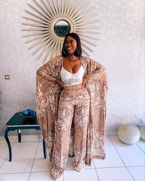 Trend African Print Jumpsuit, Chic Dress Classy, 2piece Outfits, Mode Kimono, Time Is Now, African Fashion Ankara, African Fashion Modern, Dreams Into Reality, Classy Work Outfits