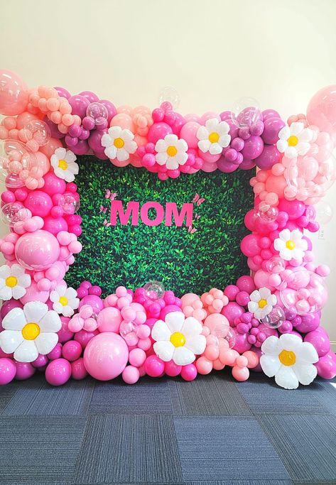 Mother's day setup😍 Mothers Day Balloon Backdrop, Mother Day Celebration Ideas, Mother’s Day Balloon Arch, Back Drops For Mother’s Day, Mothers Day Balloon Garland, Mother’s Day Balloons, Mother’s Day Decorations, Happy Mothers Day Decoration, Mother’s Day Decor