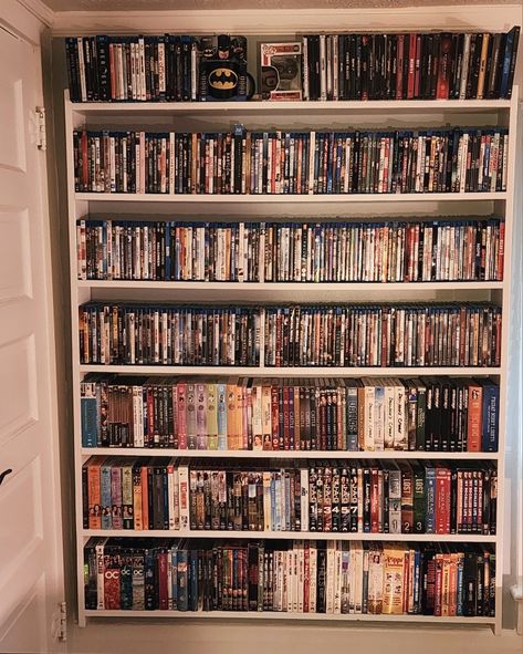 Movie Collection Blu-Ray Steelbooks, Blu-Rays, & Movie Series! Movie Dvd Collection Aesthetic, Movie Shelf Ideas Dvd Storage, Movie Collection Room, Steelbook Collection Display, Blu Ray Collection Room, Blu Ray Storage Ideas, Movie Collection Display, Dvd Collection Aesthetic, Movie Storage