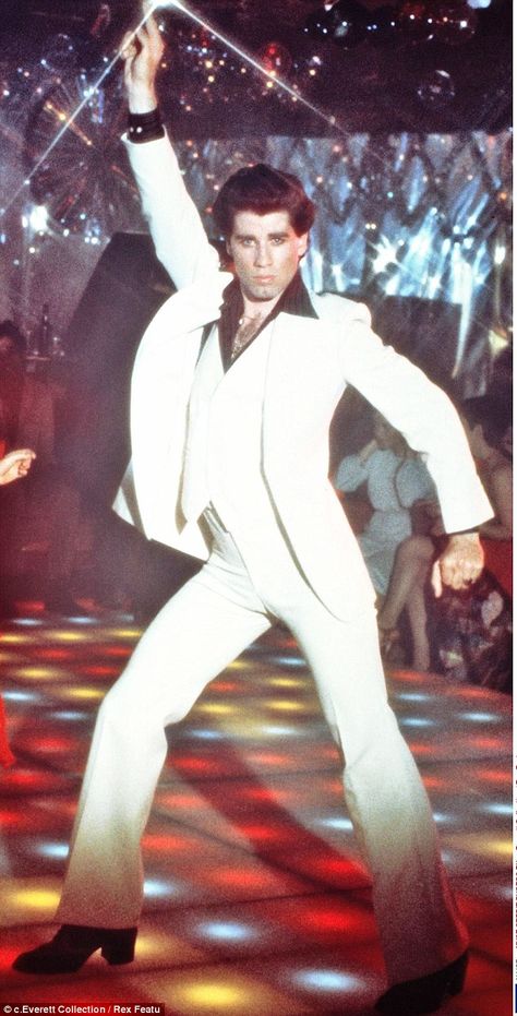 The original: Travolta first shot to fame as a disco dancer in Saturday Night Fever in 1977 Onda Disco, Moda Disco, Mode Disco, 70’s Disco, Disco Aesthetic, Disco 70s, Musica Disco, Disco Style, Disco Fashion