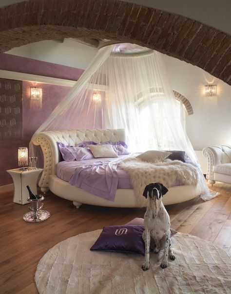 Dream Rooms, Circle Bed, European Beds, Purple Bedroom, Room Photo, Round Beds, Dreamy Bedrooms, Beautiful Bedrooms, Dream Bedroom