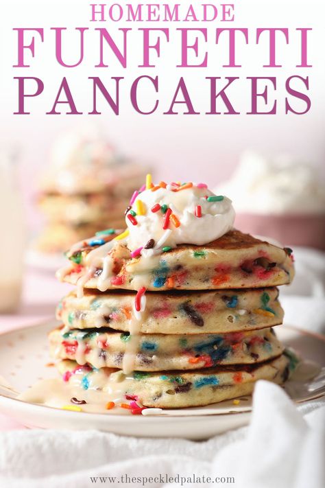 Essen, Pancake Icing Recipe, Funfetti Pancake Mix Recipes, Funfetti Pancakes With Cake Mix Easy, Confetti Pancakes, Pancakes Birthday, Kid Dinner, Cake Batter Pancakes, Pancake Batter Recipe
